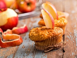 Мъфини с ябълки, ванилия и маково семе - снимка на рецептата